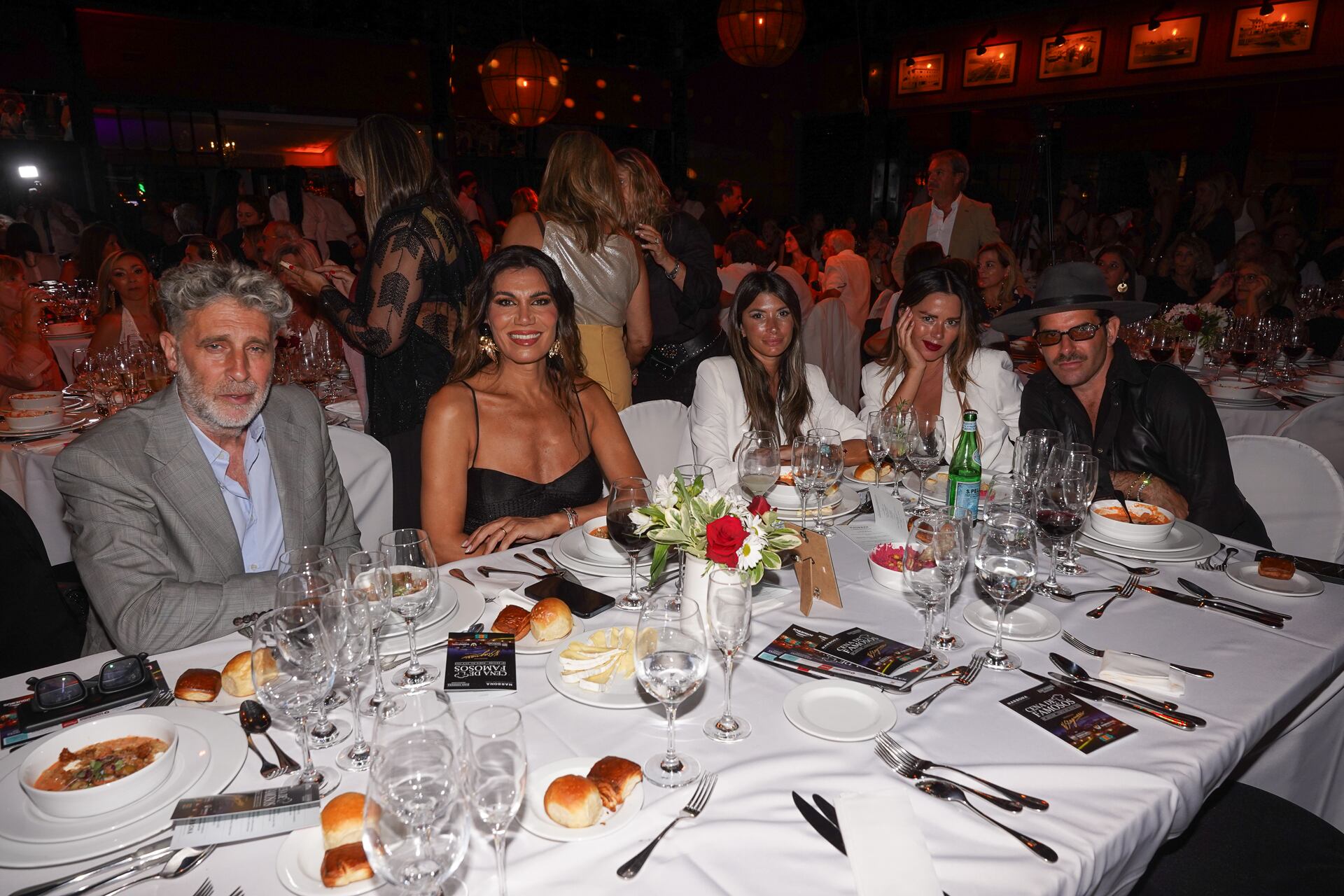 Florencia de la V formó parte del exclusivo evento que reunió a figuras de ambas orillas del Río de la Plata