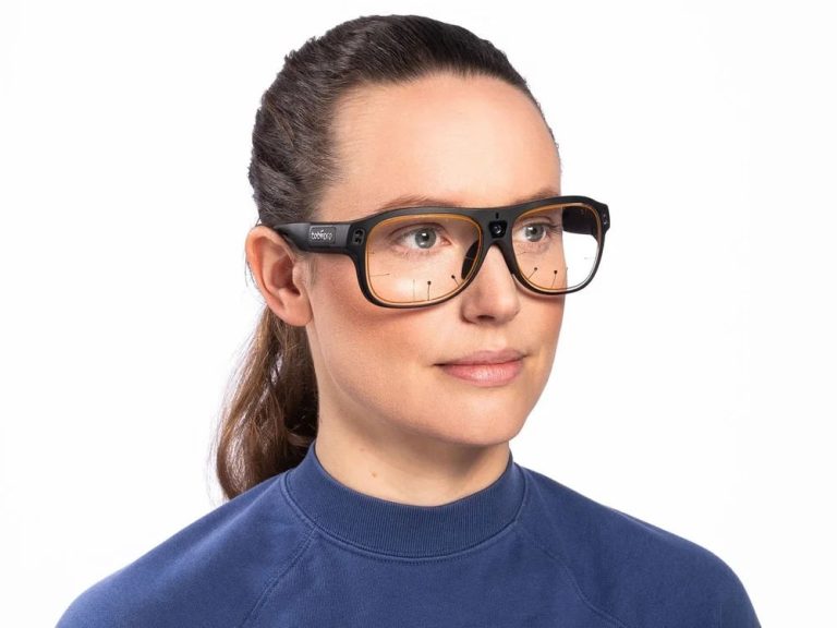 Así funcionan los nuevos audífonos que analizan la actividad cerebral en pacientes con pérdida auditiva