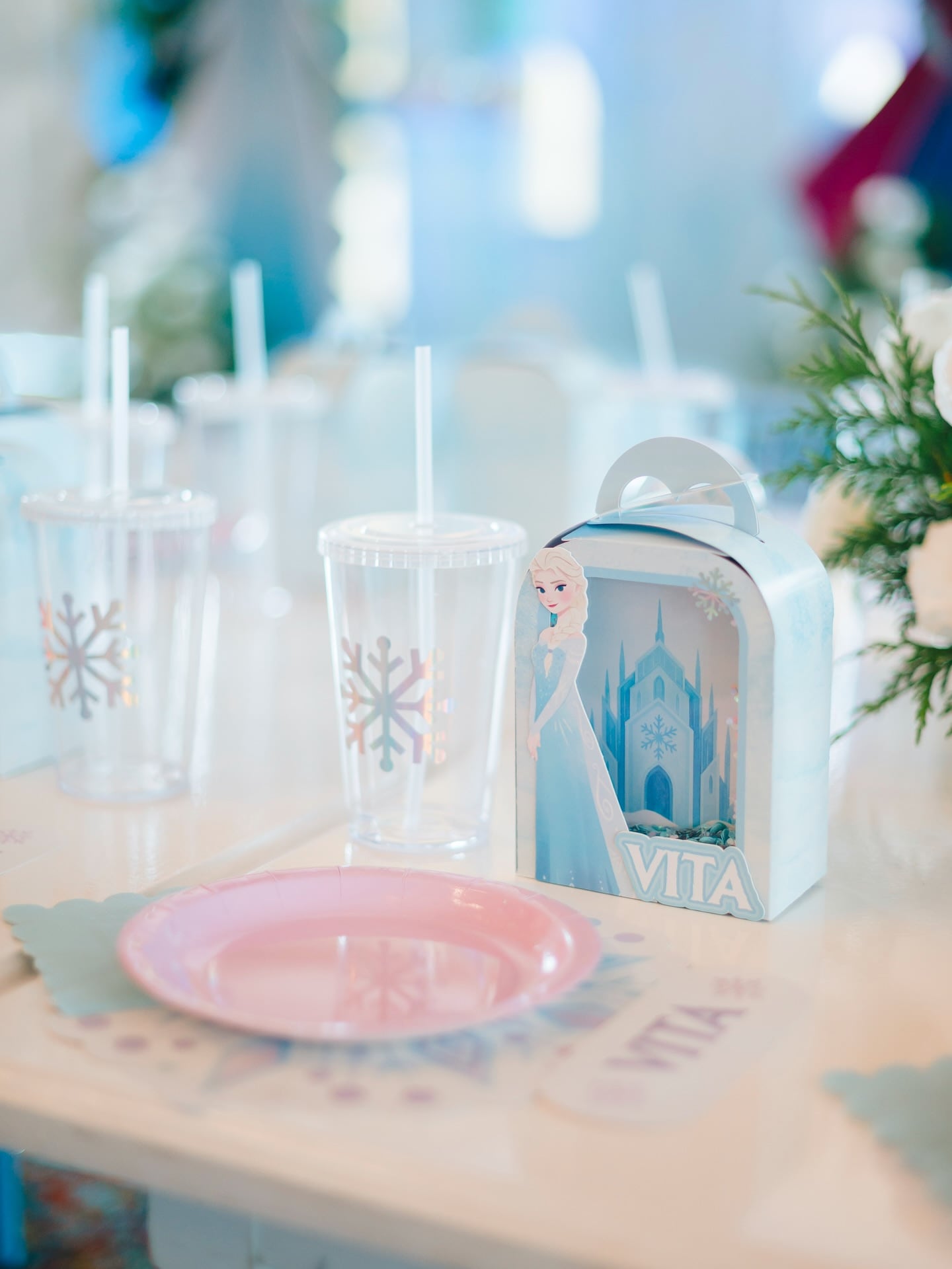 Cande Ruggeri celebró los 3 años de Vita con una fiesta de cuentos de hadas: nieve, castillos y disfraces