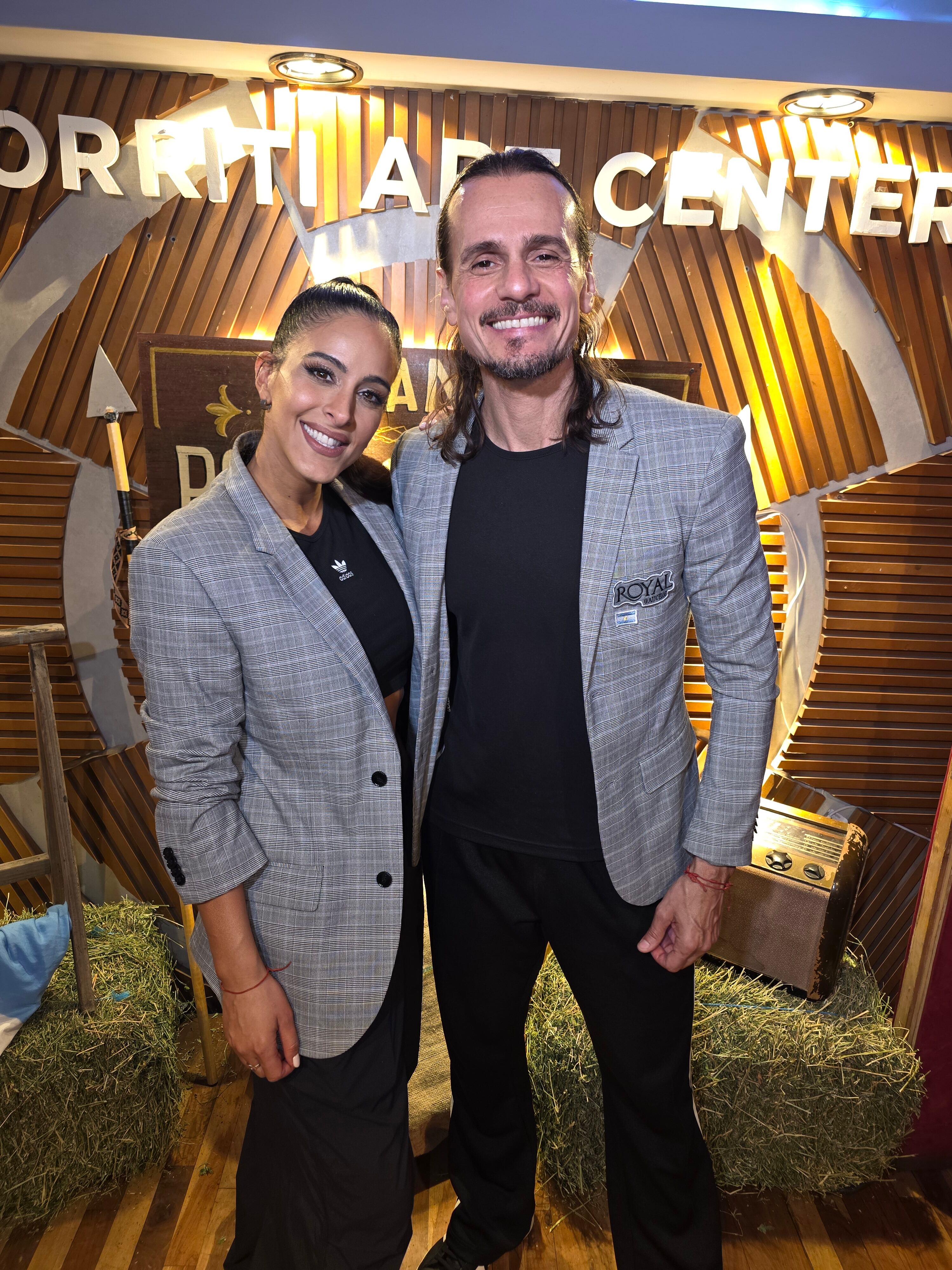 Celeste Muriega y Christian Sancho entienden el desafío de sumarse a la compñaía Royal Gauchos