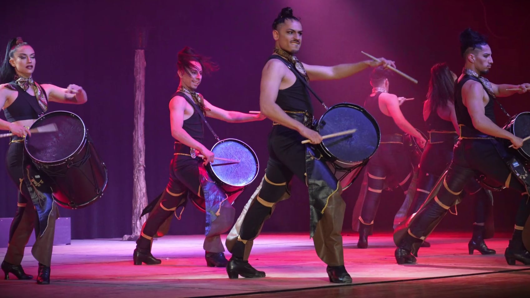 Royal Gauchos propone una experiencia inmersiva en el marco de un expetáculo de primer nivel