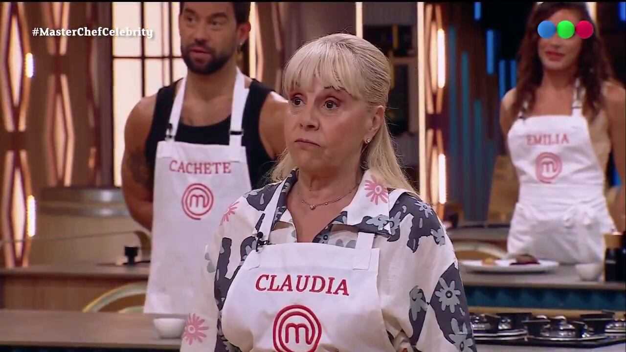 “Mi nieto lo odia desde esa noche que me vio en televisión y no entendía por qué me decían cosas feas”, rememoró Claudia Villafañe frente a Germán Martitegui (MasterChef Celebrity, Telefe)