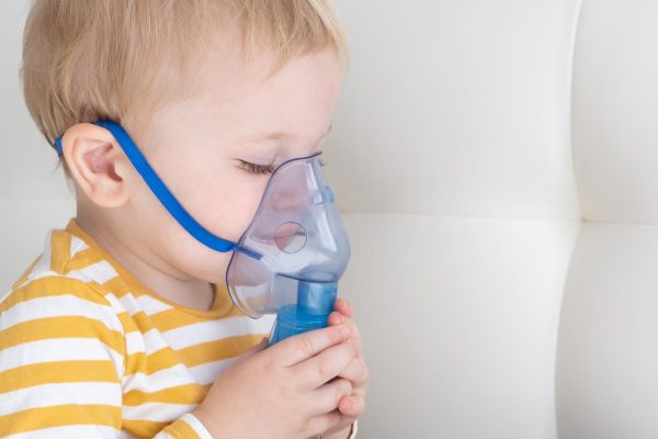 Comenzó la vacunación contra el virus sincicial respiratorio en Argentina: requisitos y a quiénes se aplica