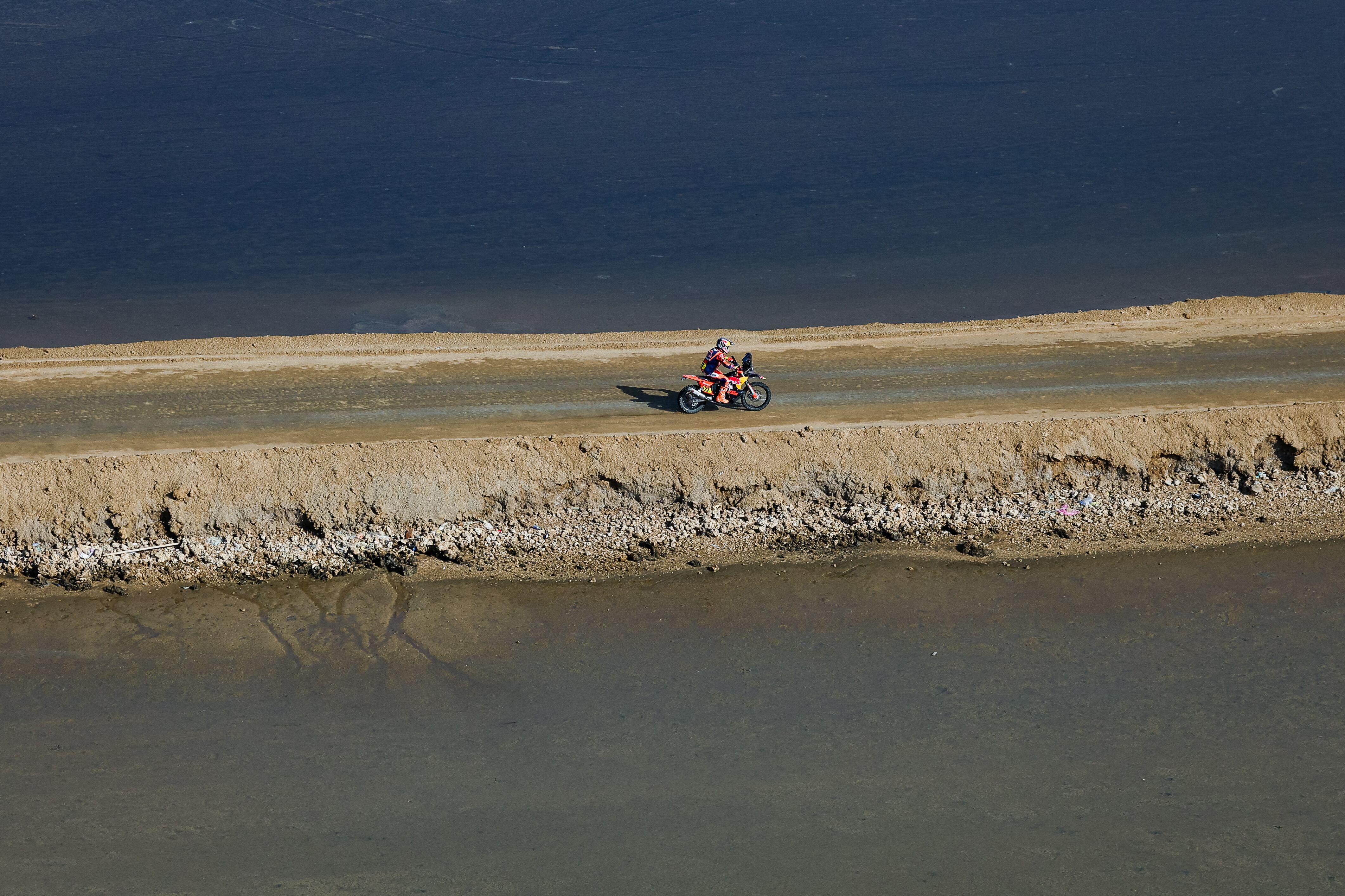 Benavides sacó la diferencia en el final por un error de su rival en la zona del Mar Rojo (Foto: Reuters/Florent Gooden)