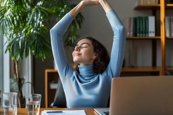 Cómo prevenir el dolor cervical: seis consejos de expertos de Harvard para aliviar molestias