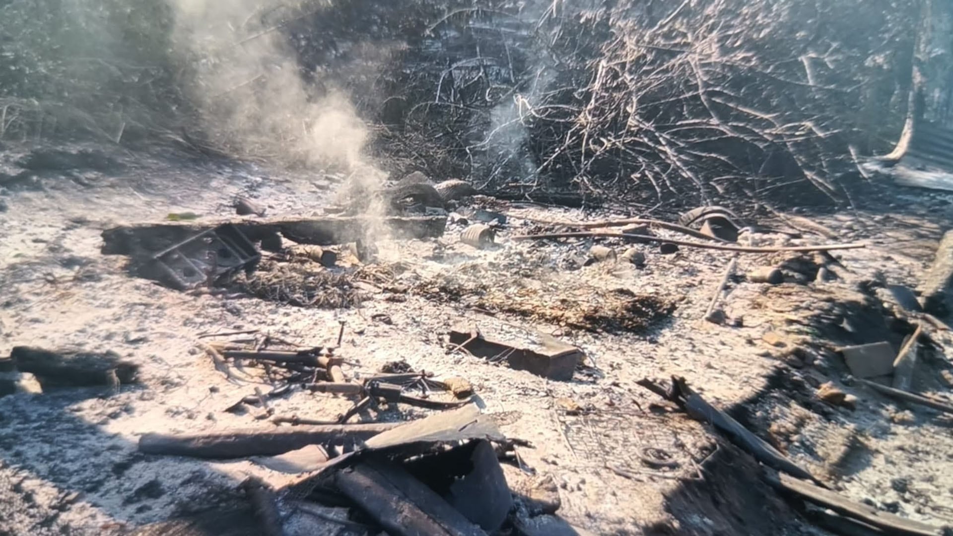 Varias viviendas fueron destruidas durante el incendio
