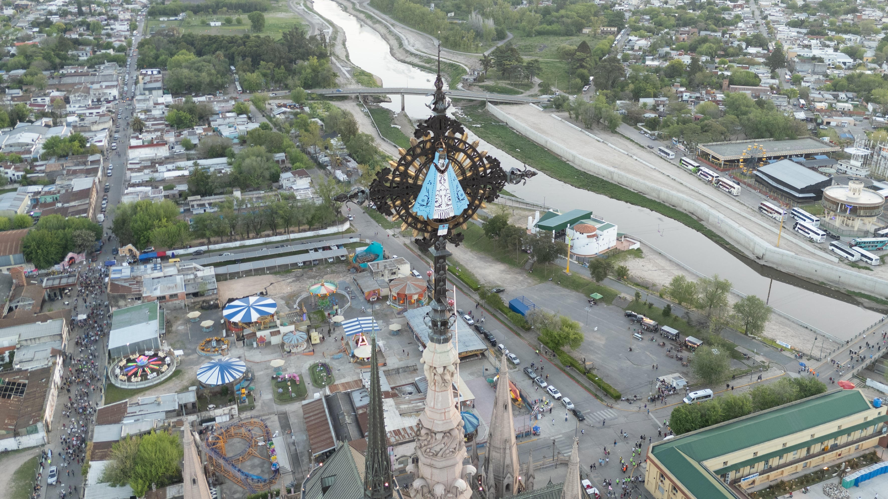 Vista aérea de la Basílica de Luján