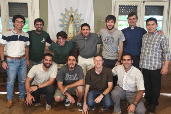 De Luján a Brochero: la peregrinación que un grupo de jóvenes seminaristas hará este verano uniendo ambos santuarios