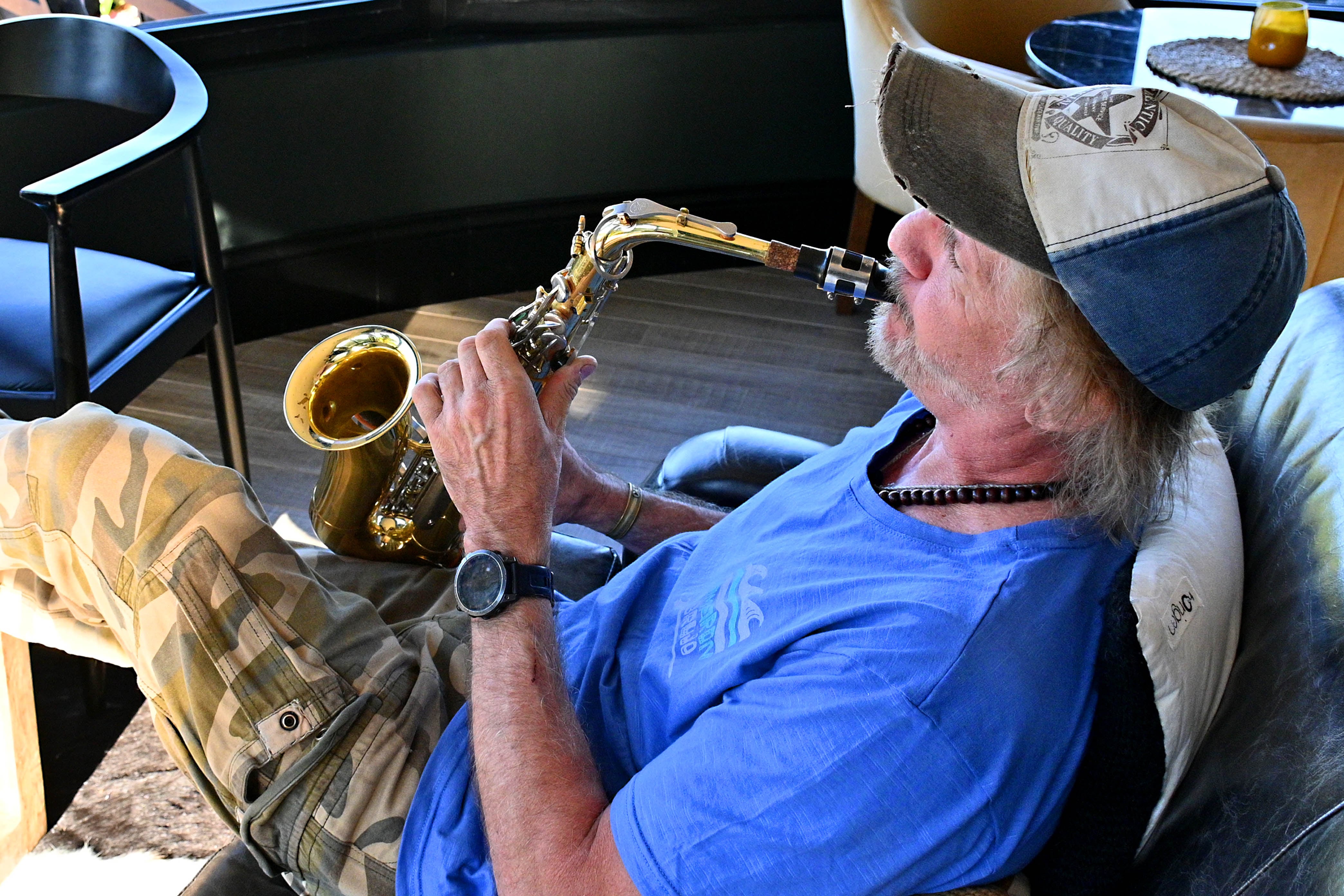 Facundo Arana alterna funciones en el Chauvin de Mar del Plata con actuaciones en Tandil y presentaciones musicales junto a su banda (Crédito: Jose Tetty)