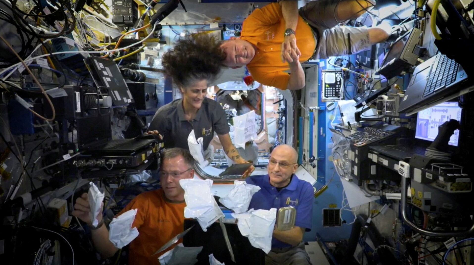 En 2012 Sunita Williams se convirtió en comandante de la estación espacial internacional y lideró reparaciones críticas en órbita (NASA) 