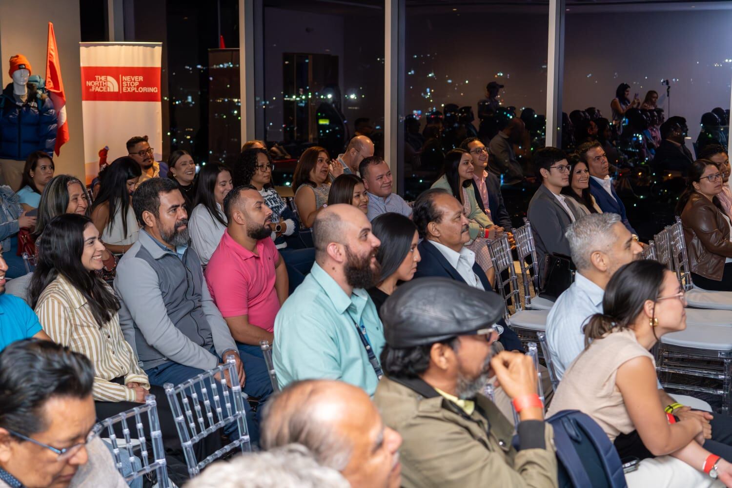 El alpinista Jaime Viñals comparte su experiencia en El Salvador a través de su nuevo manuscrito