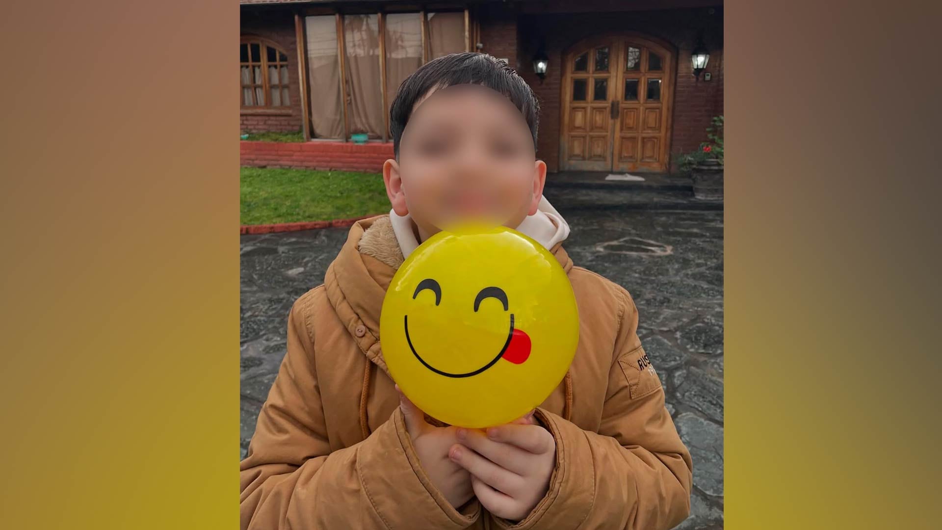 Bastian tiene 8 años y ya fue operado seis veces