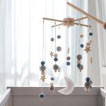 El desarrollo cerebral de los bebés se retrasa en familias con problemas de dinero, según un estudio