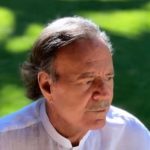 El día en que Julio Iglesias besó a la fuerza a Susana Giménez en vivo: “Sabía que esto iba a pasar”