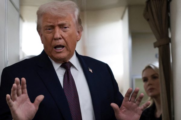 El dictador Miguel Díaz-Canel encabezó en Cuba nuevos ejercicios militares en medio de las tensiones con Estados Unidos