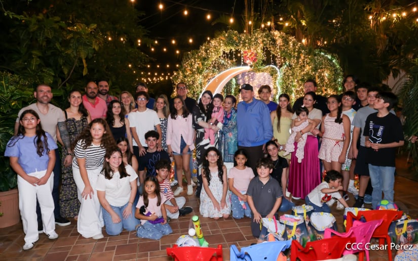 La numerosa familia Ortega Murillo copa los cargos de Estados en Nicaragua. (Foto 19 Digital)