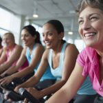 El entrenamiento de fuerza y el HIIT, claves para la salud femenina tras los 40