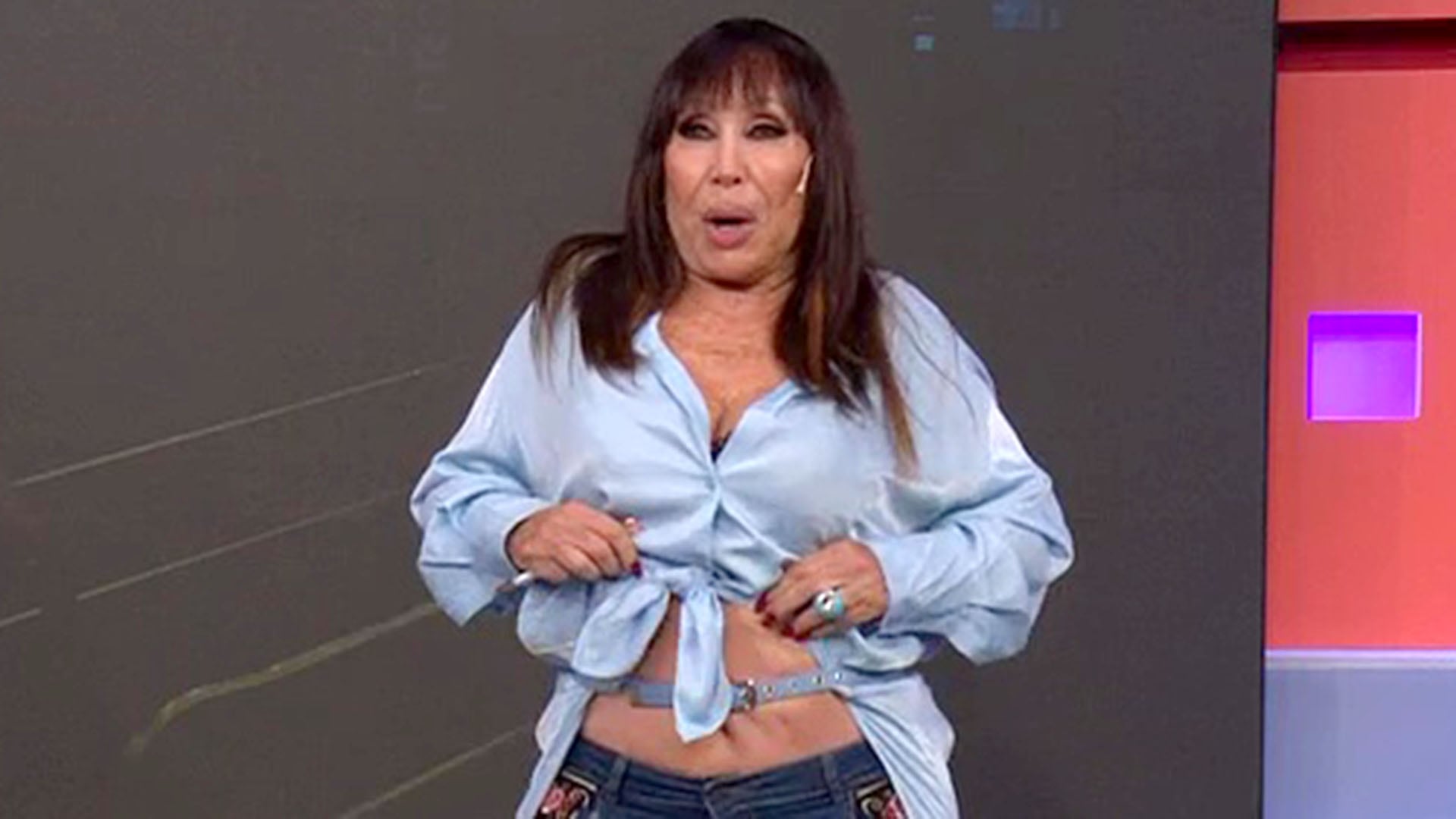 Moria Casán reivindicó su derecho a mostrarse auténtica tras exhibir parte de su abdomen durante la transmisión en El Trece