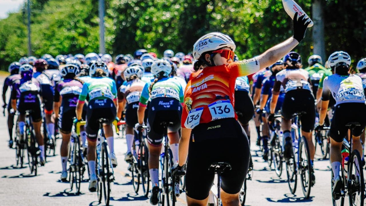 El Tour El Salvador, avalado por la Unión Ciclista Internacional, otorga 4.500 puntos UCI, siendo la competencia femenina más valorada en América. Foto cortesía Secretaría de Prensa