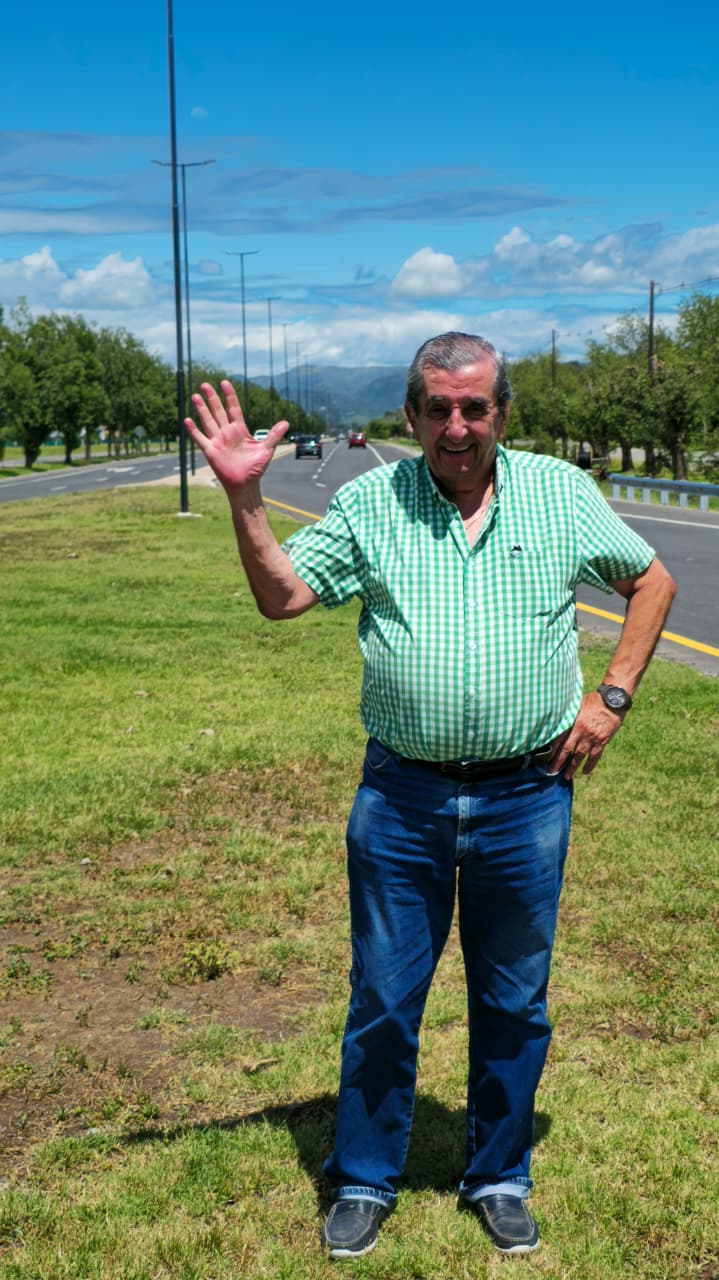 El Negro Álvarez, a los 80 años vuelve a escena en Villa Carlos Paz: “Los cordobeses somos pícaros”