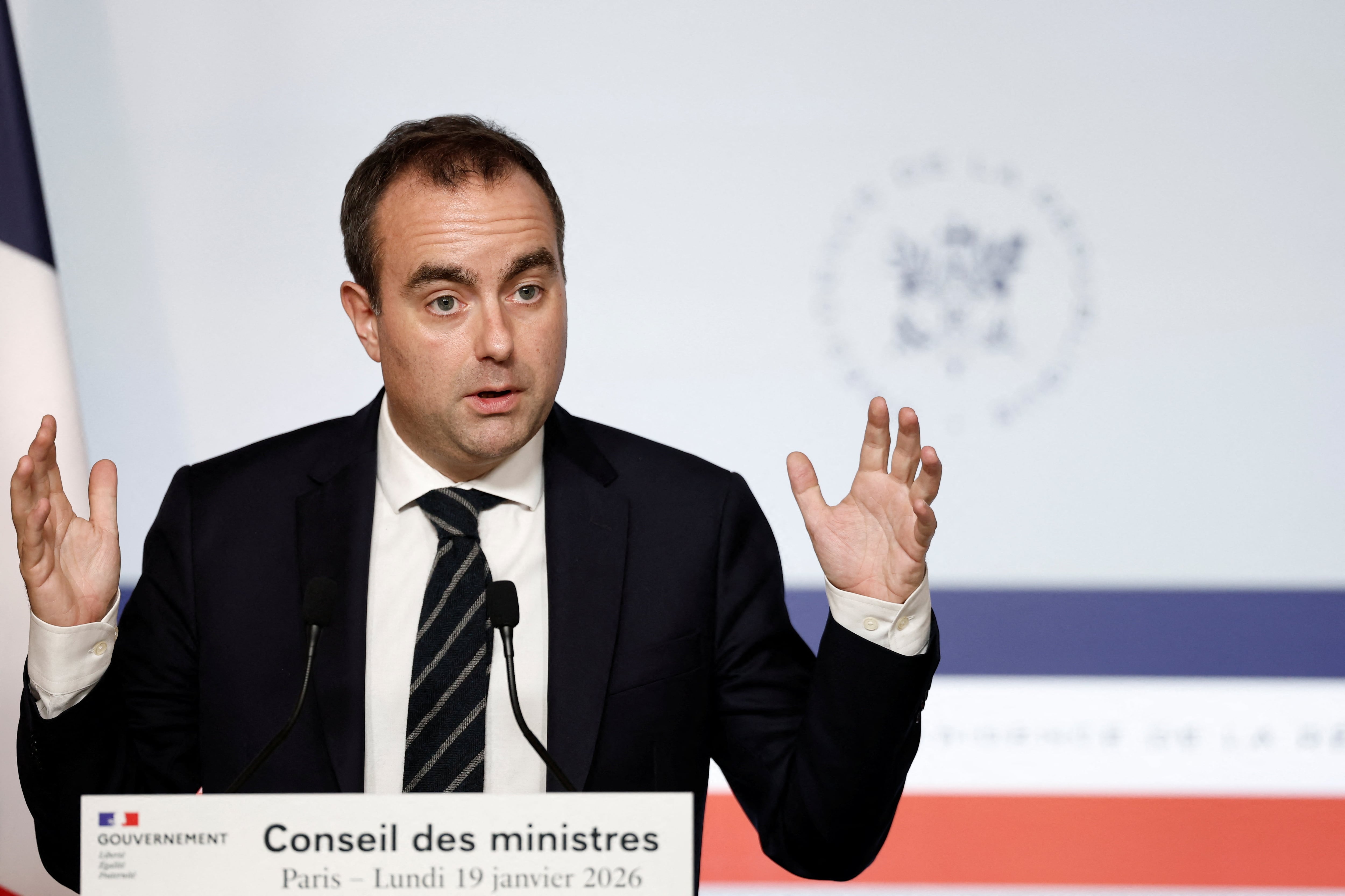 El primer ministro Sébastien Lecornu recurre al artículo 49.3 tras meses de bloqueo en la Asamblea Nacional, generando una nueva crisis política en Francia y exponiéndose a una inminente moción de censura REUTERS/Benoit Tessier