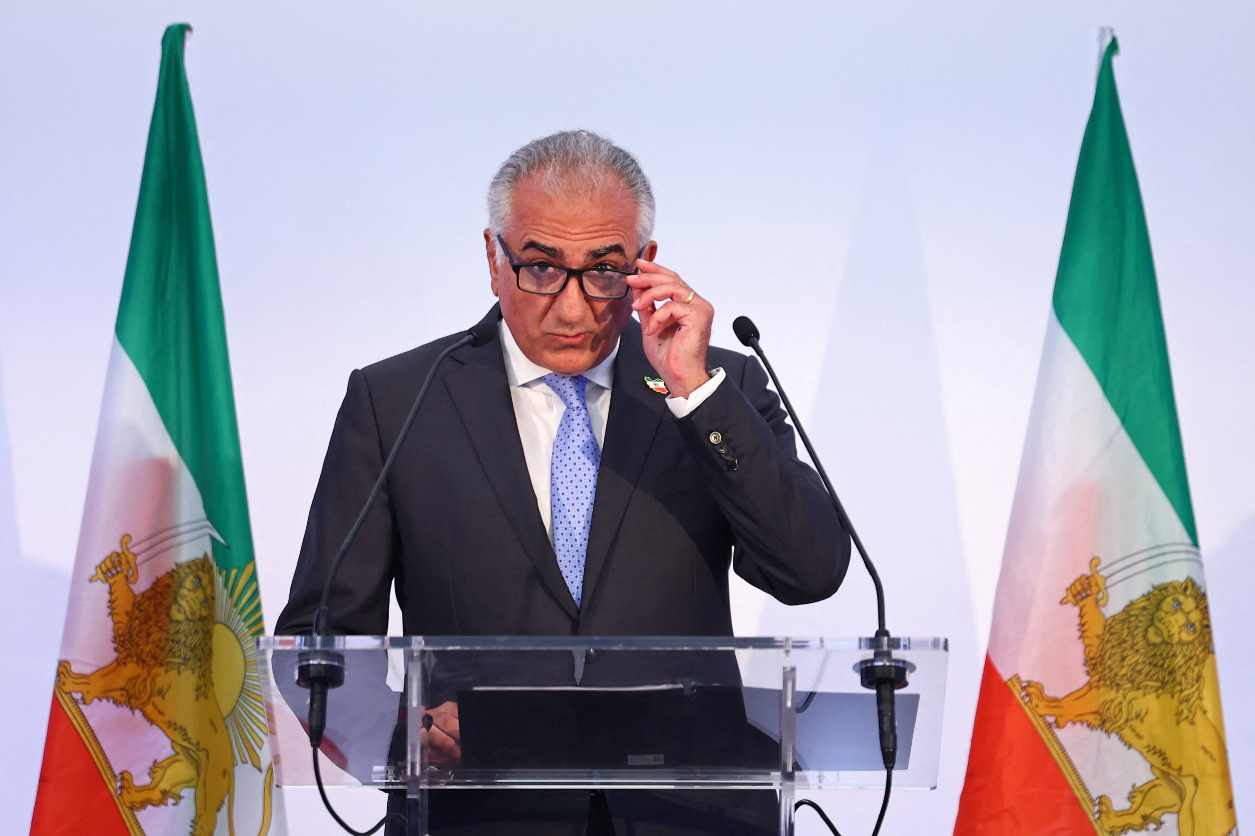 El régimen de Irán incrementa la represión tras dos semanas de protestas: al menos 65 muertos y bloqueo de internet