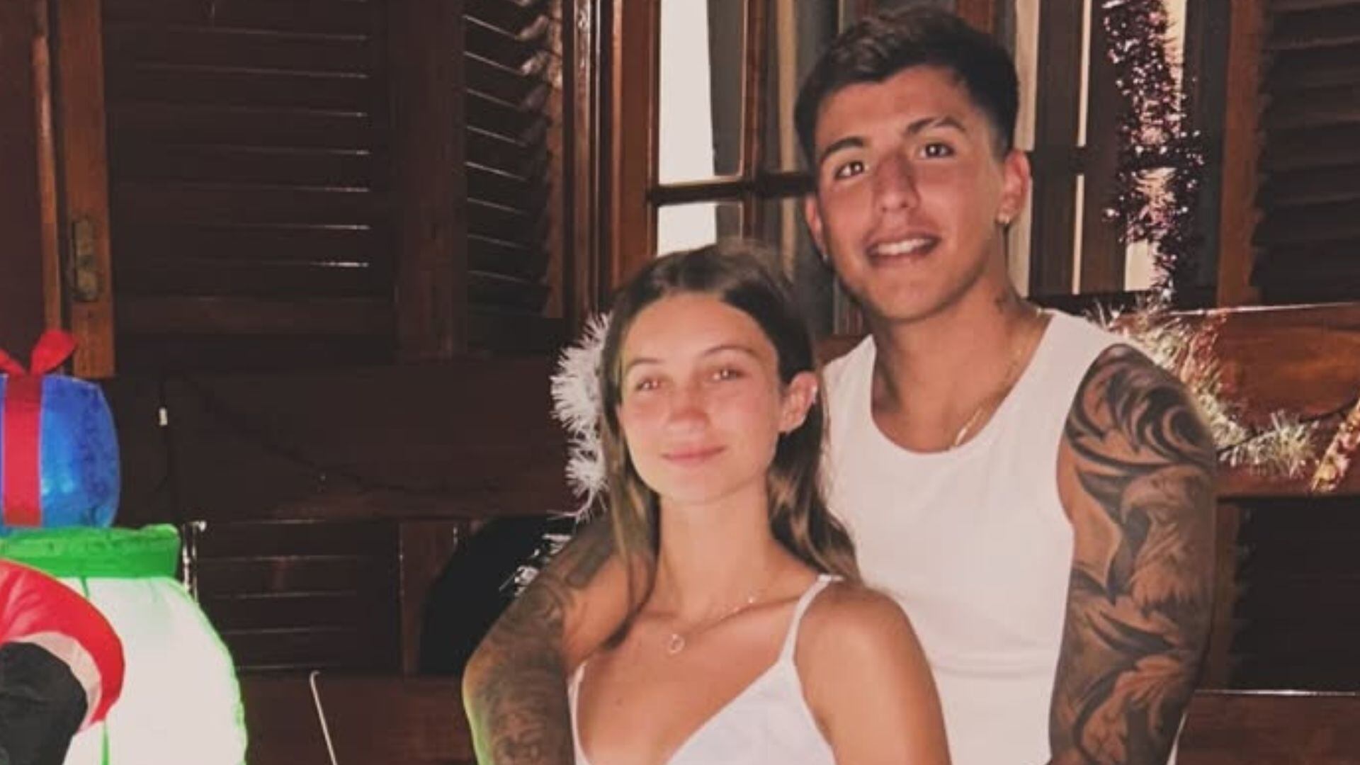 A casi un mes de hacerse pública su relación, la pareja celebró un nuevo aniversario juntos (Instagram)
