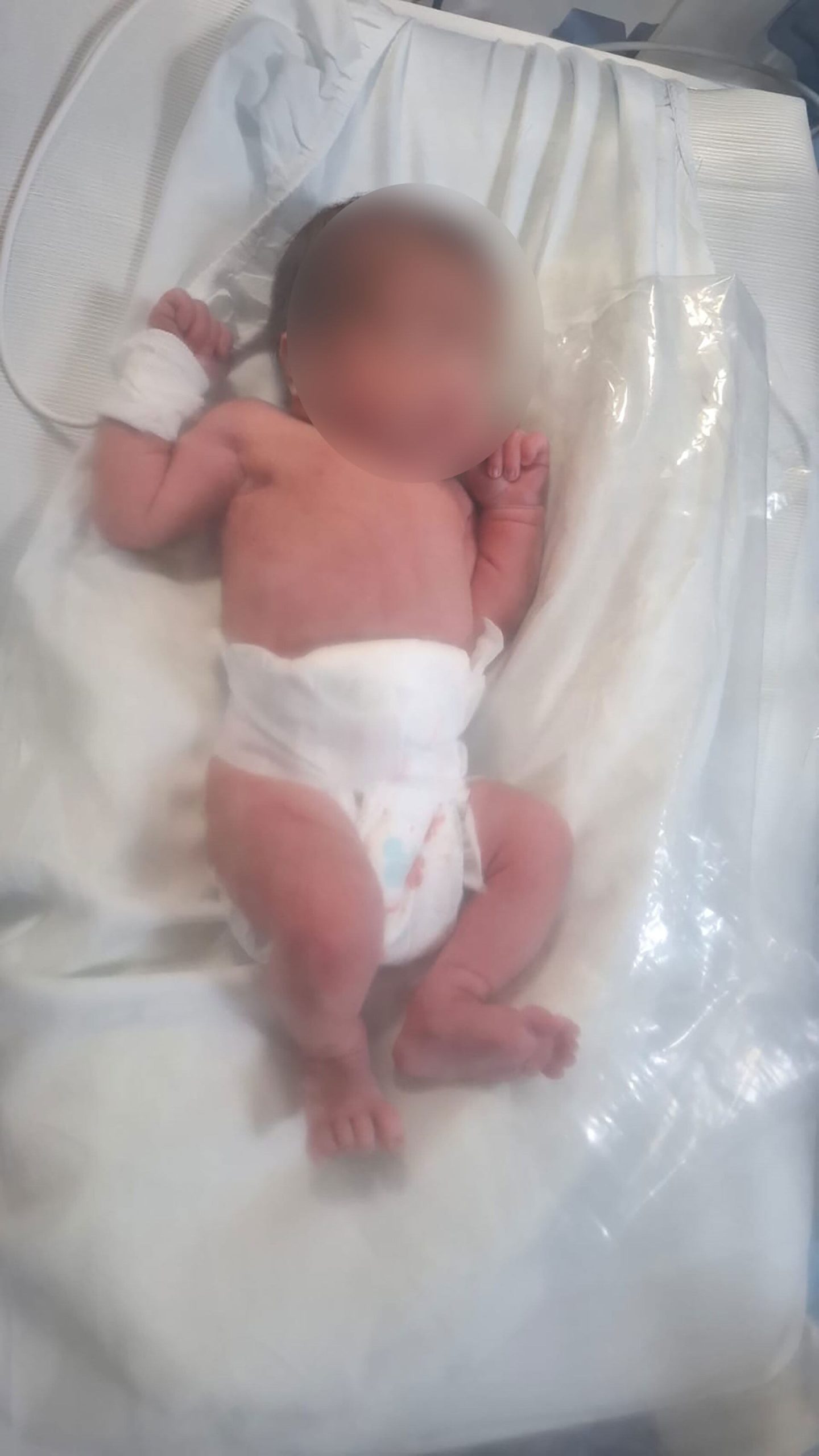 El testimonio de la policía que encontró a la bebé tirada en un tacho de basura: “Necesitaba saber que esté bien”