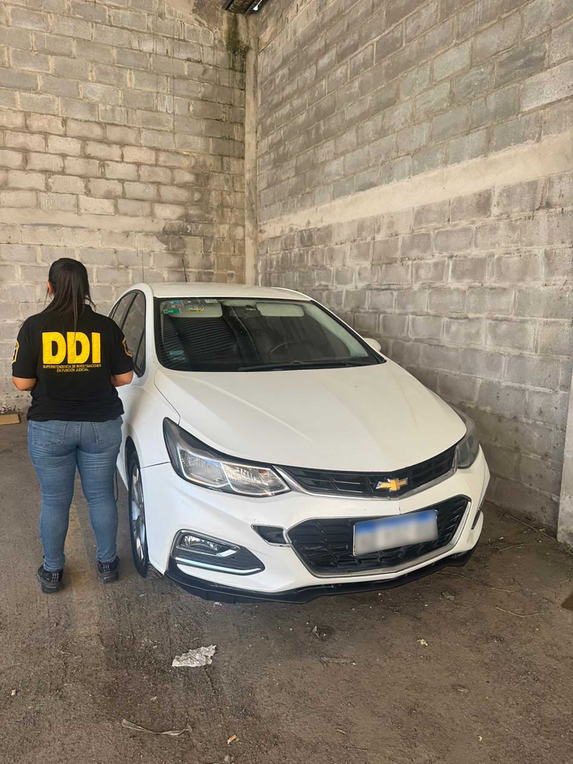 El Chevrolet Cruze hallado en La Plata