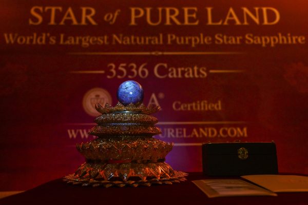 El zafiro estrella más grande del mundo fue descubierto en Sri Lanka y podría valer 300 millones de dólares