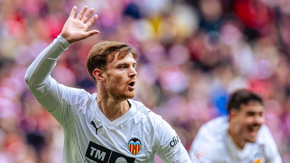 Lucas Beltrán juega actualmente en el Valencia de España (@valenciacf)