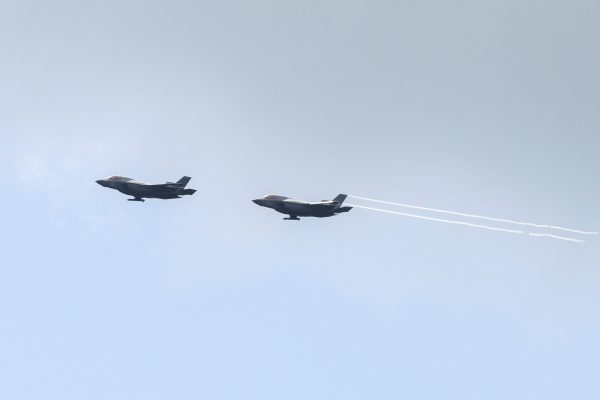 Estados Unidos advirtió sobre riesgos en el espacio aéreo por actividad militar en varias zonas del continente americano