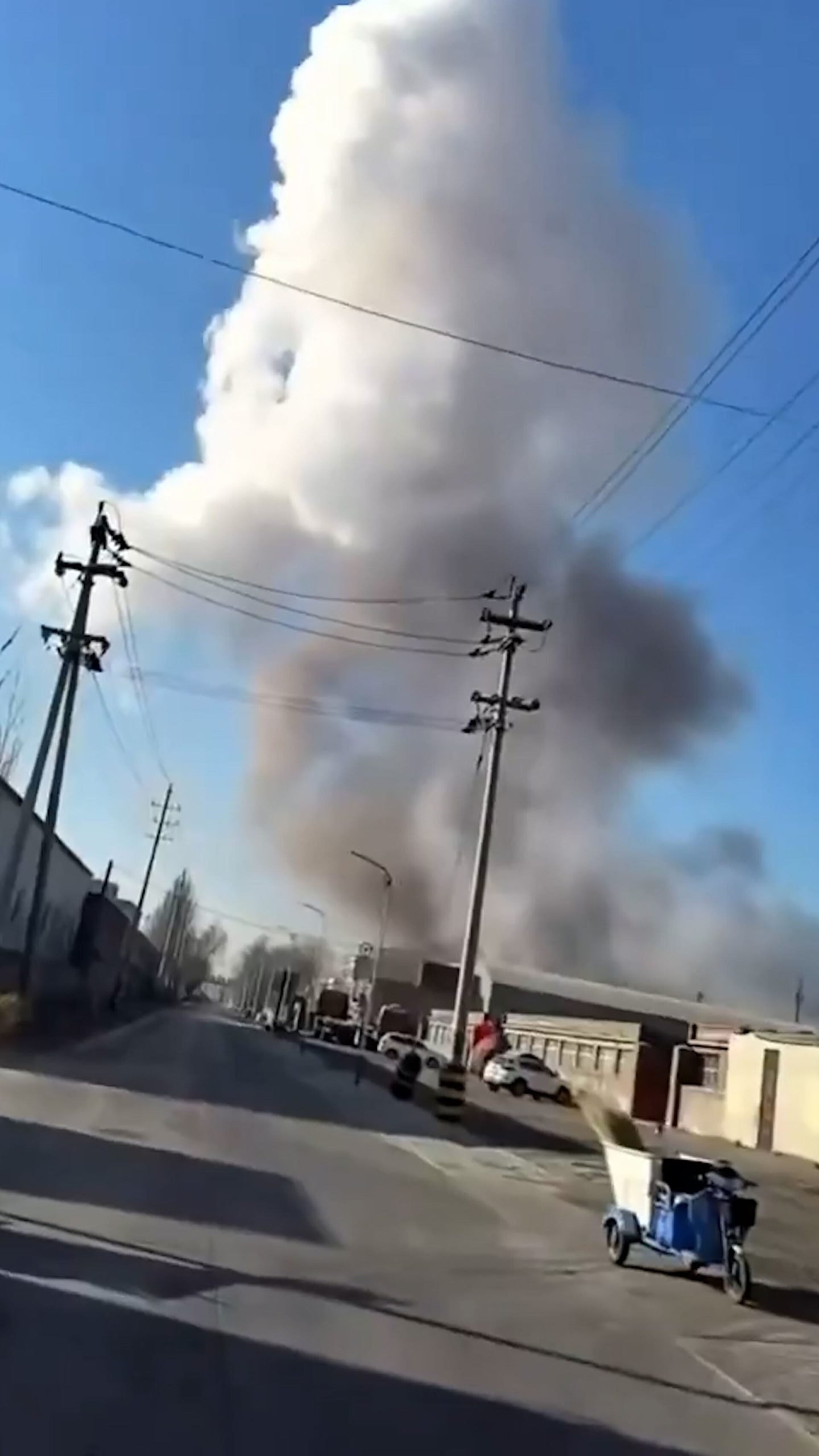 Explosión en una planta industrial de China: al menos dos muertos y más de 60 heridos heridos