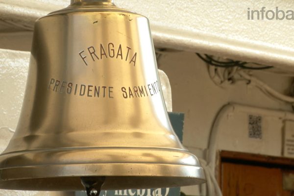 Fragata Sarmiento: el moderno buque que dio 40 veces la vuelta al mundo, su viaje inaugural y la historia de Lampazo, su mascota