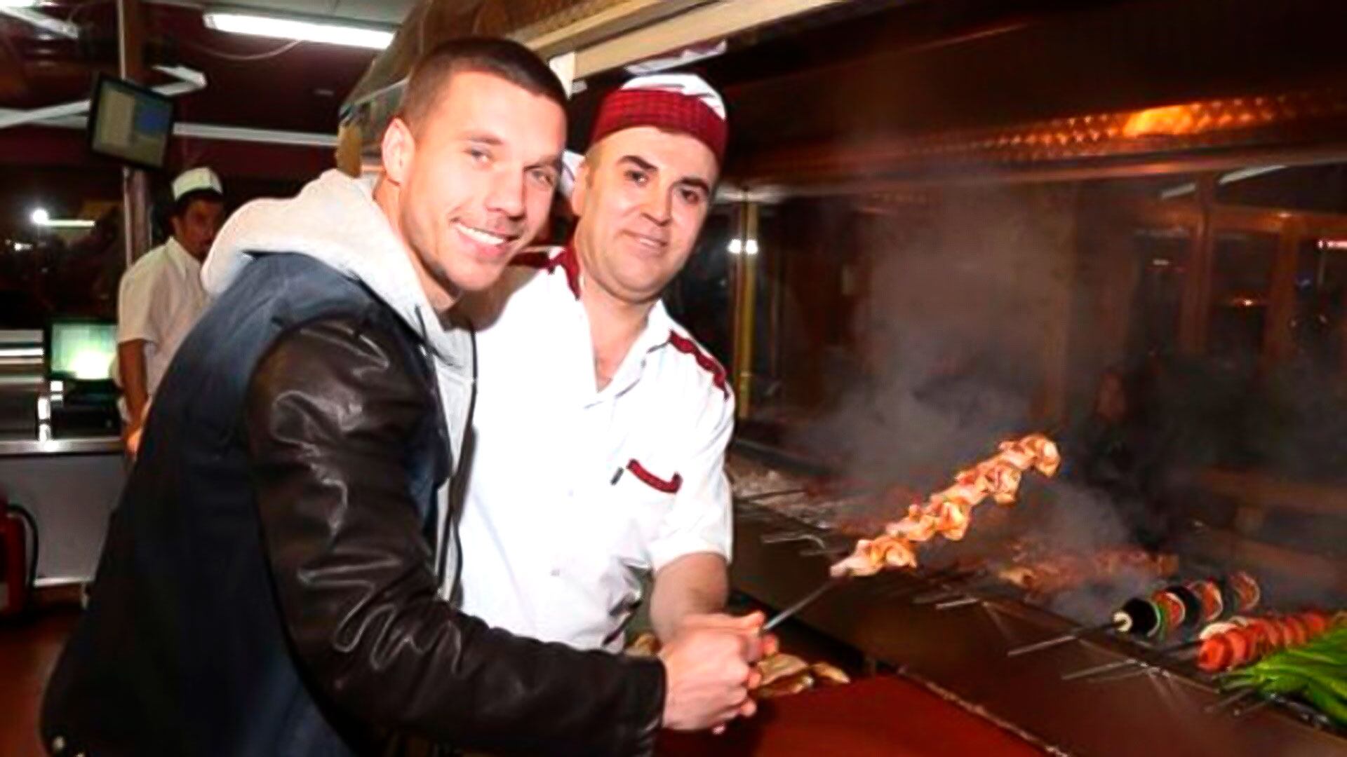 Podolski adquirió su red de restaurantes en 2018 (@lukaspodolski)