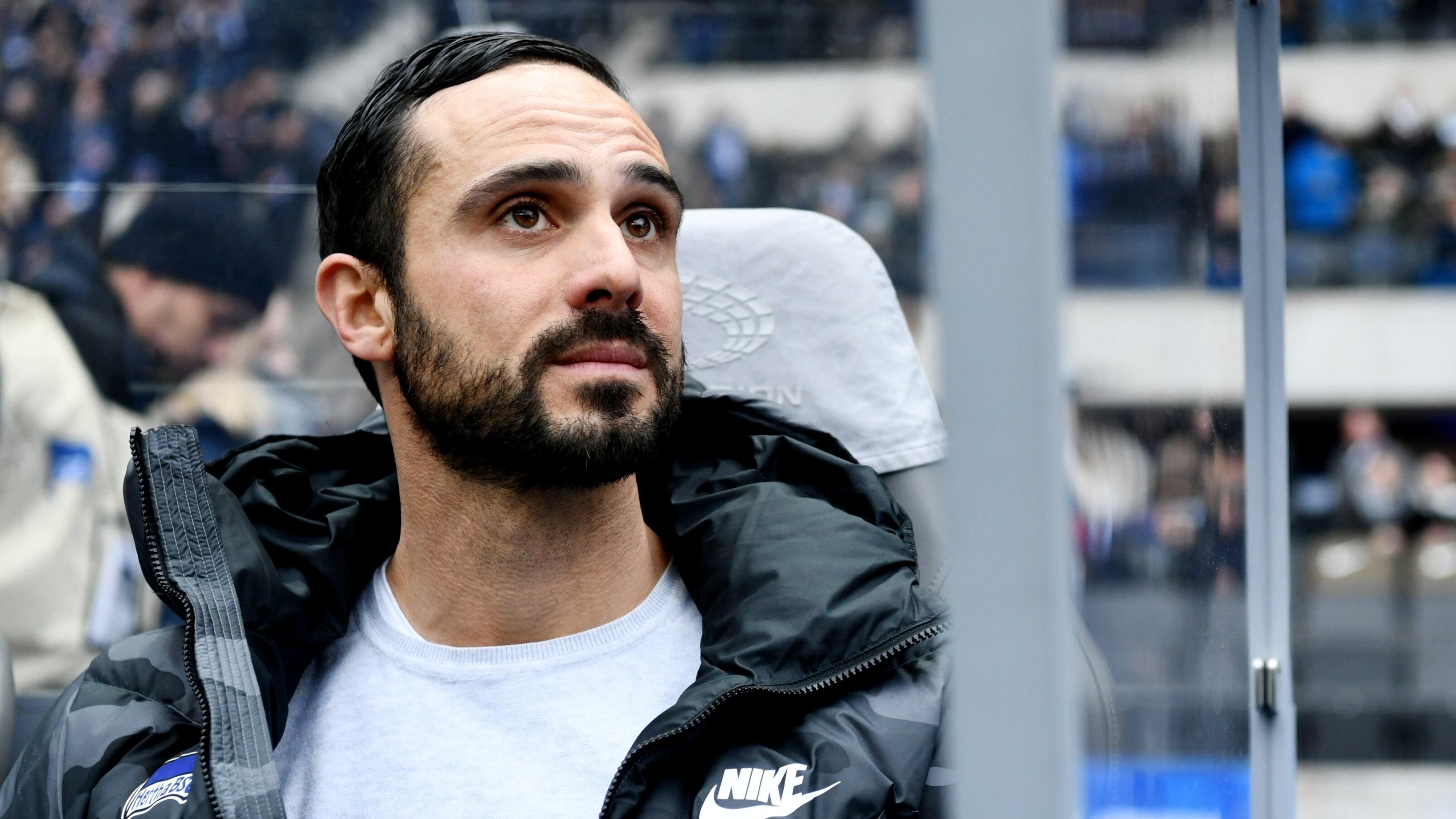 El exentrenador Alexander Nouri cambió de carrera (REUTERS/Annegret Hilse)