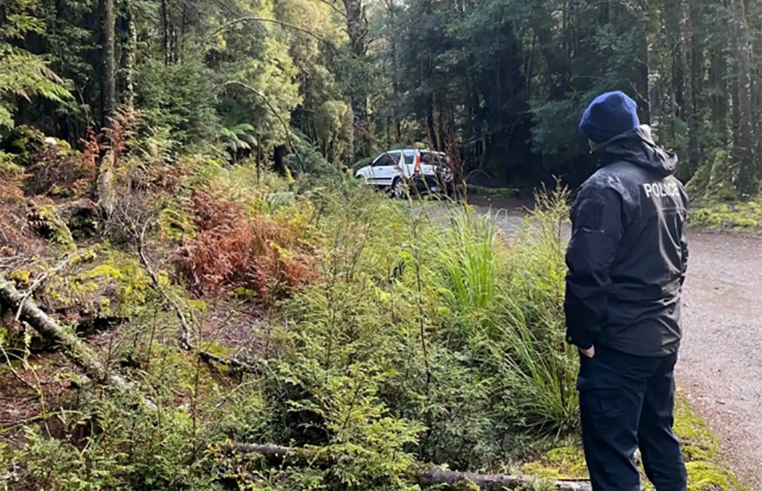 Un voluntario localizó huesos humanos a tres kilómetros del estacionamiento principal del parque, tras más de dos años de búsqueda (Facebook de la policía de Tasmania)