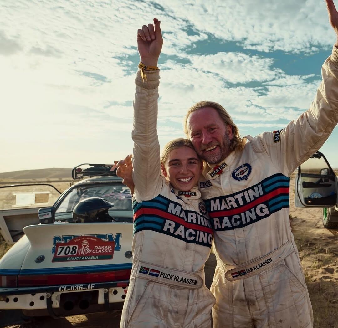 Junto a su padre, Sebastiaan, en aquel bautismo dakariano