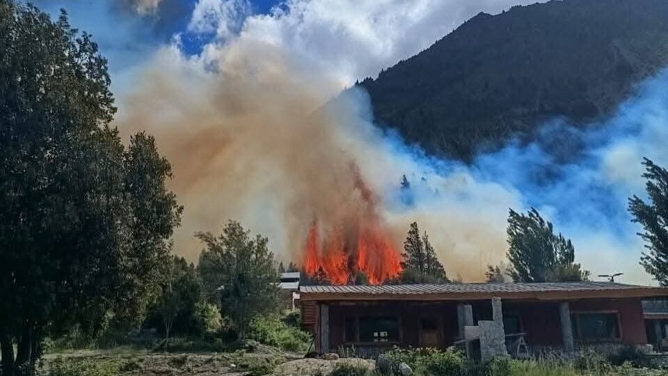 Lograron controlar 22 focos ígneos