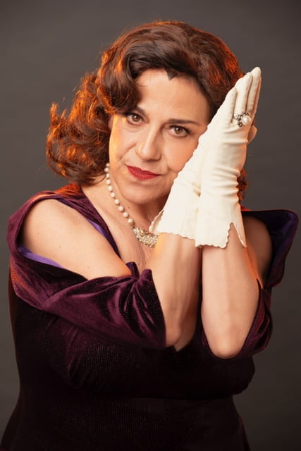 Julia Calvo se pone en la piel de Nelly Omar en la obra teatral Ellas son tango (Prensa)