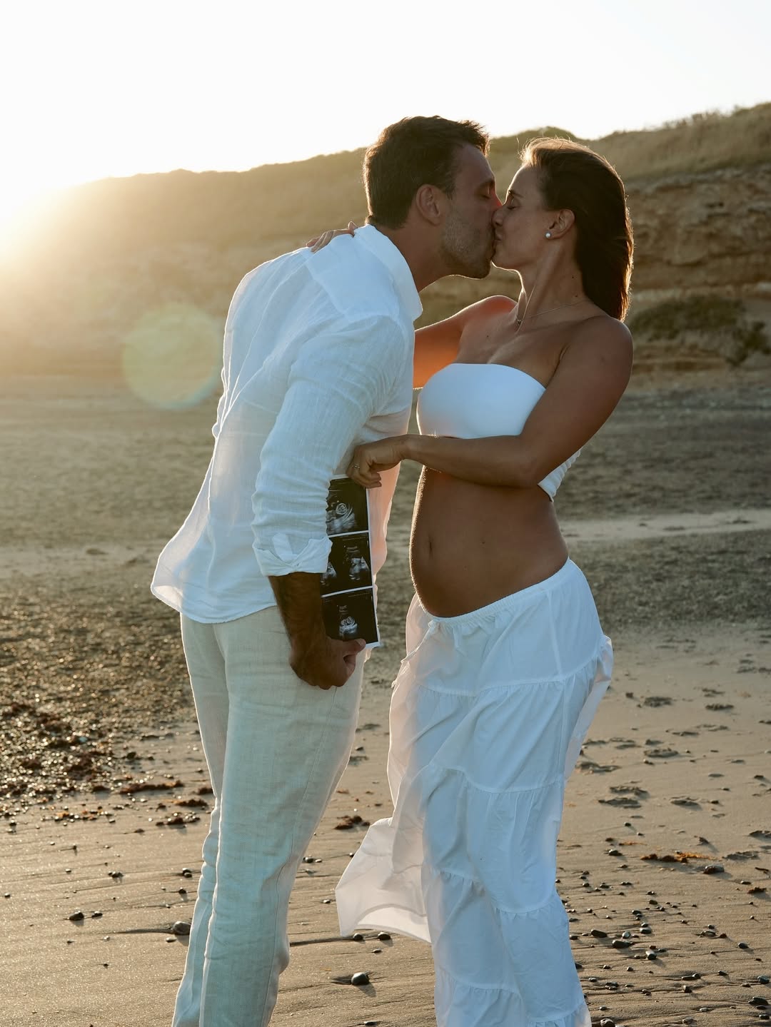 Julieta Puente anunció su embarazo, que ya cursa el tercer mes