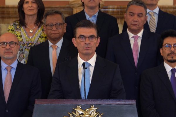 La Central Obrera Boliviana inició bloqueo de caminos en rechazo al decreto de medidas económicas