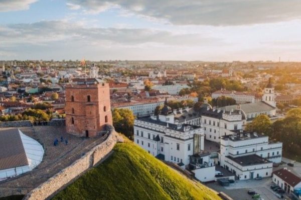 La fortaleza que desafía el paso de los siglos y es un emblema del Báltico