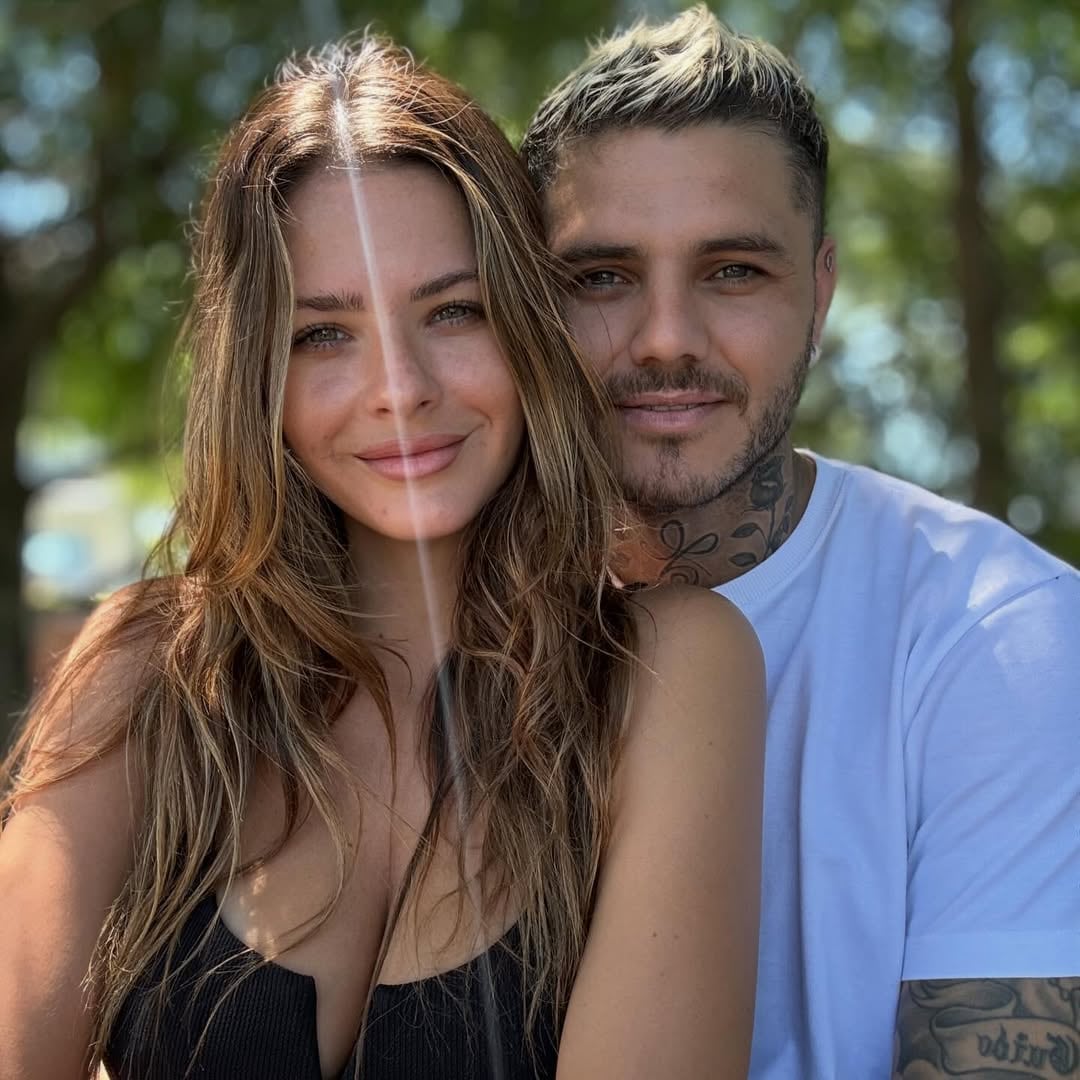La foto del aniversario de Mauro Icardi y la China Suárez que tiene a Wanda Nara como protagonista: “Felices los tres”