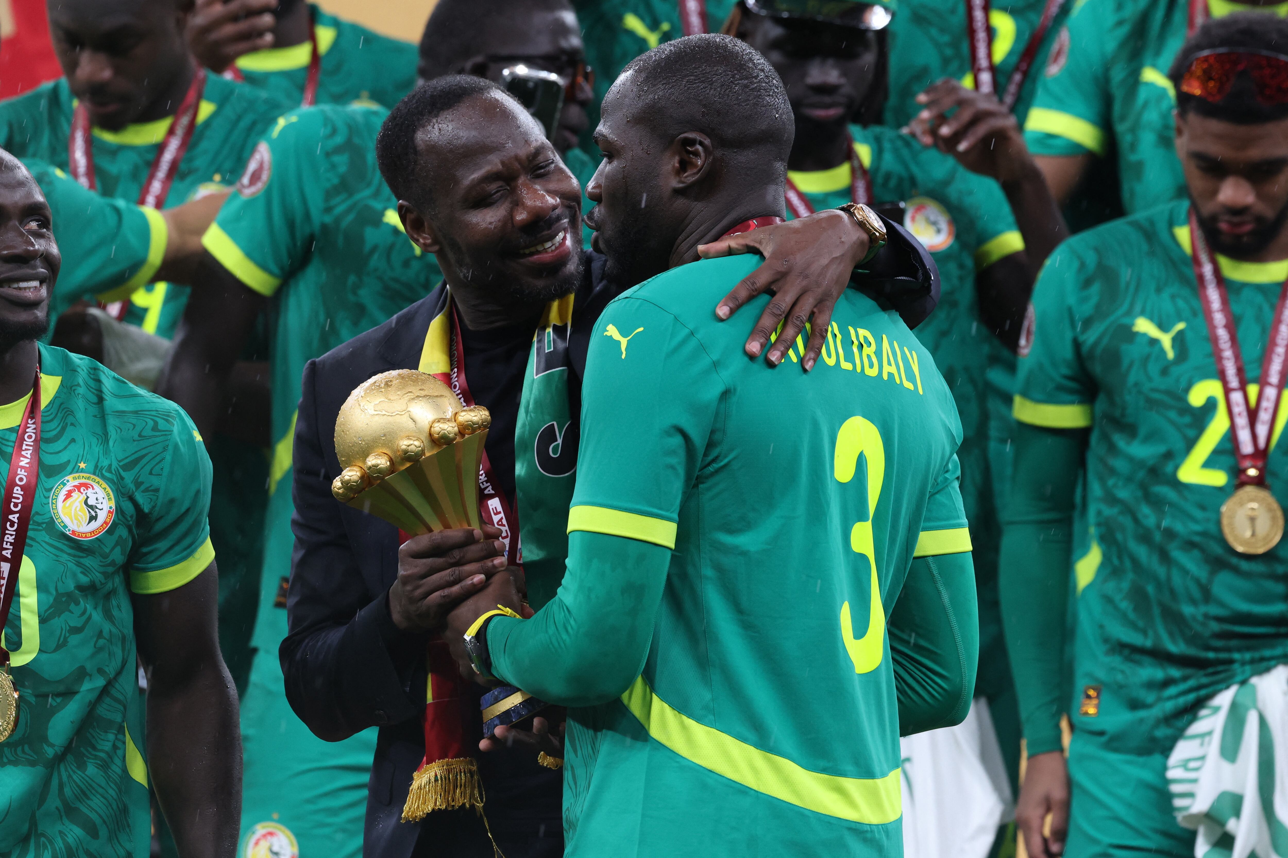 La celebración de Senegal en la Copa Africana resultó opacada por la sanción al entrenador (REUTERS/Amr Abdallah Dalsh)