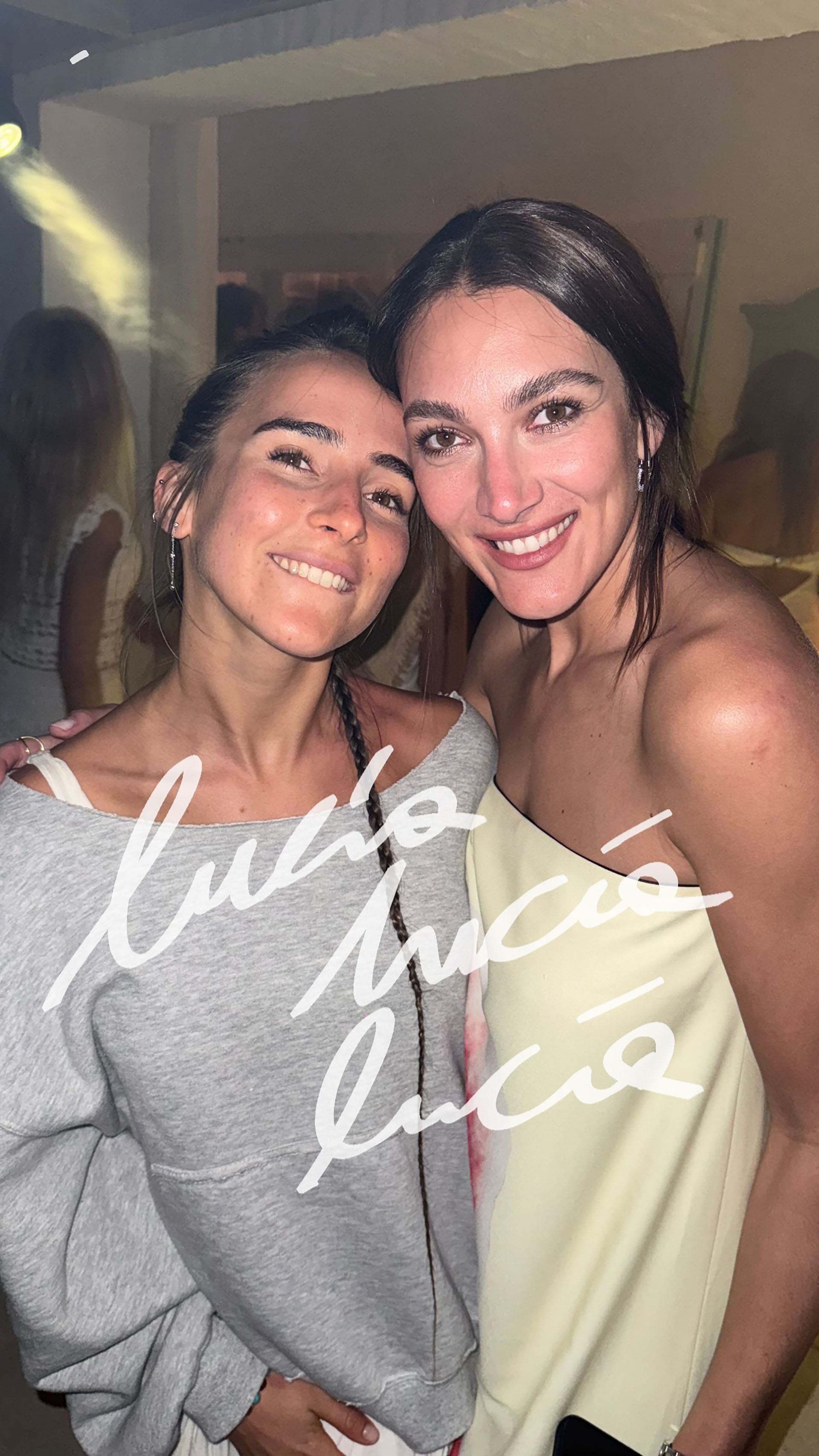 Ambar de Benedictis, la sobrina de Nacho Viale, con Lucía Pedraza