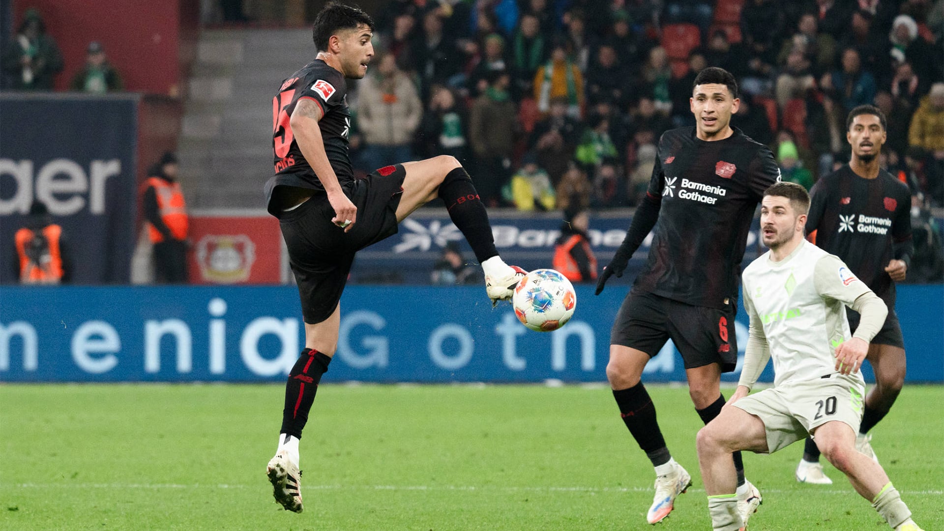 Exequiel Palacios se recuperó de una lesión miotendinosa en el aductor derecho