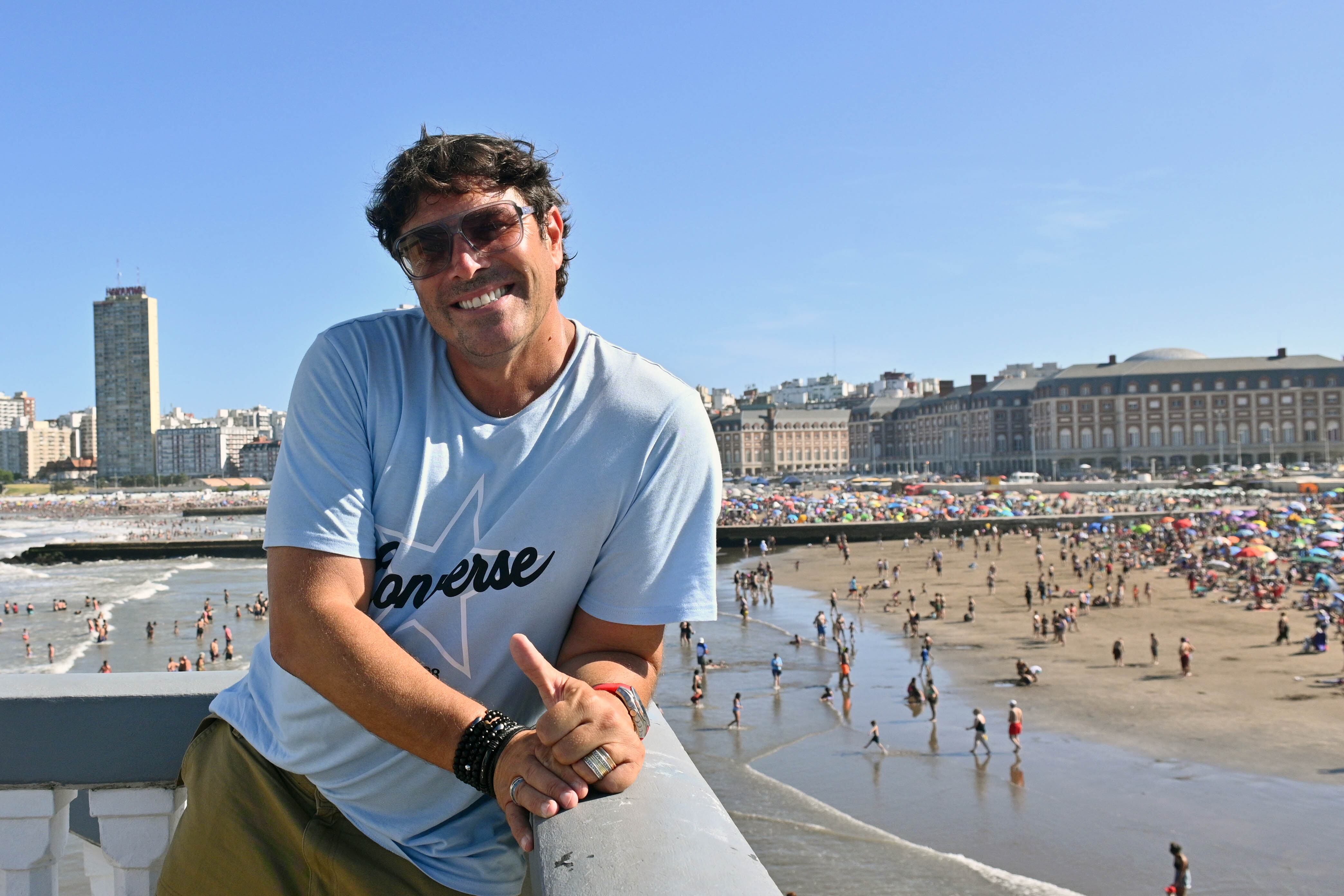 Matías Alé se instaló en Mar del Plata junto a Martina Vignolo y prioriza la tranquilidad y calidad de vida en la ciudad costera (Credito: Jose Tetty)
