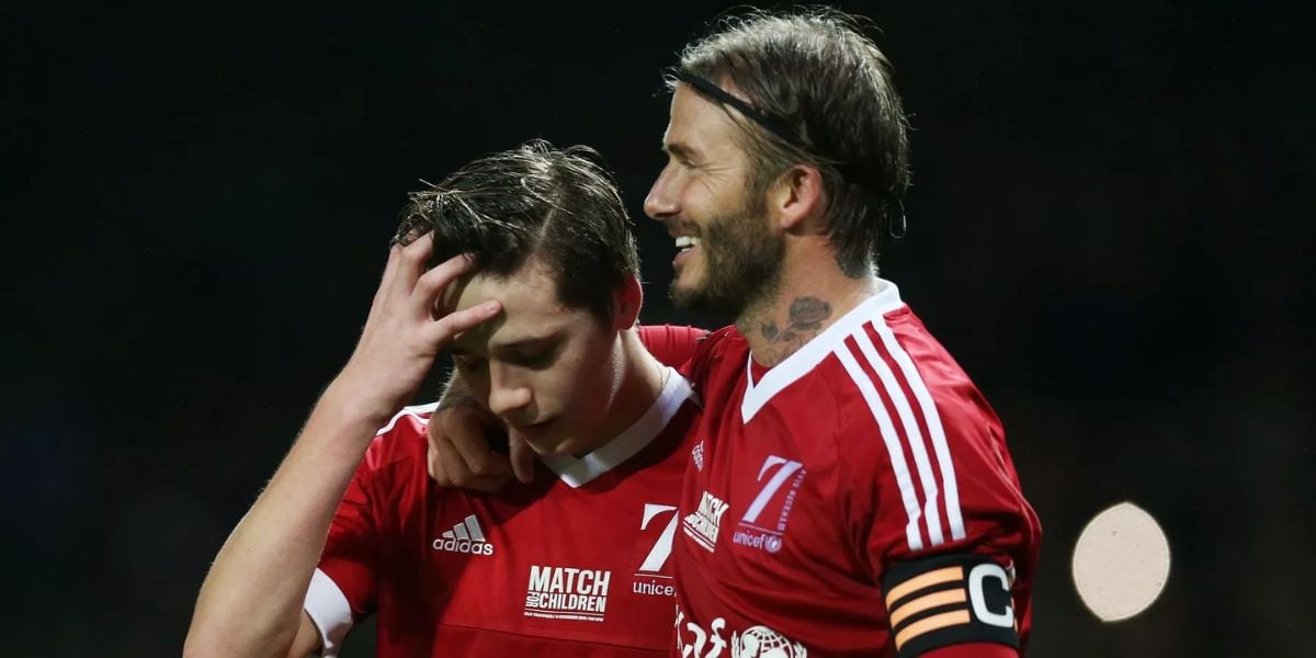 Brooklyn reorientó su vida hacia la moda y la fotografía al alejarse de los terrenos deportivos, diferenciándose de su padre (REUTERS)