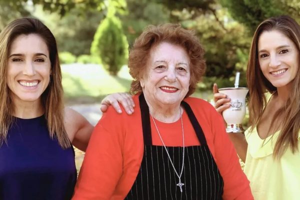 La tristeza de Soledad y Natalia Pastorutti al recordar la muerte de su abuela La Valeria: “Es un dolor grandísimo”